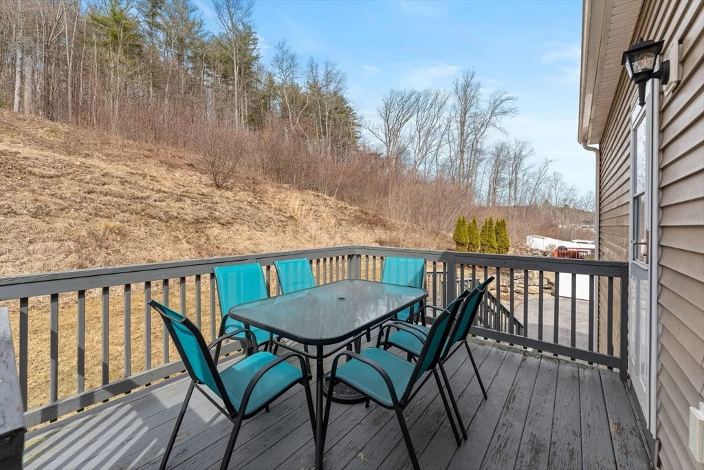 Photo of 99 Cournoyer Blvd
