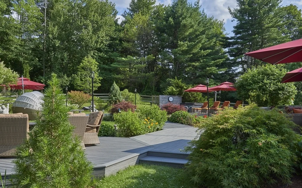 Photo of 421 Swamp Rd