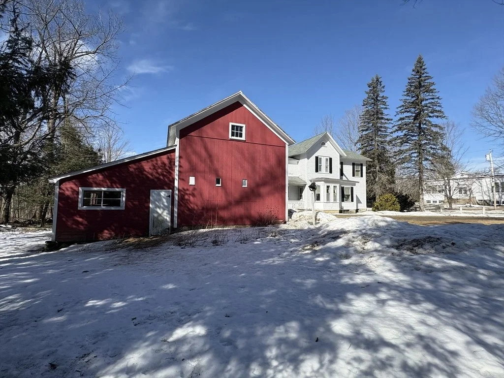 Photo of 419 Main Road
