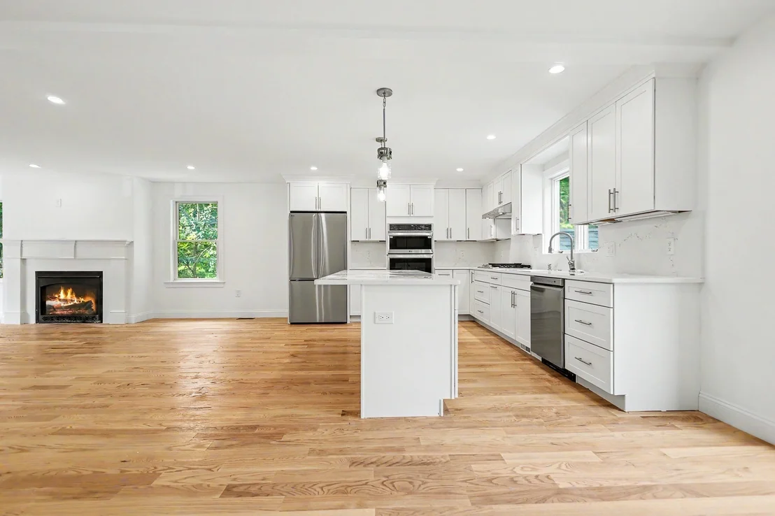 Photo of 7B Lakeshore Dr