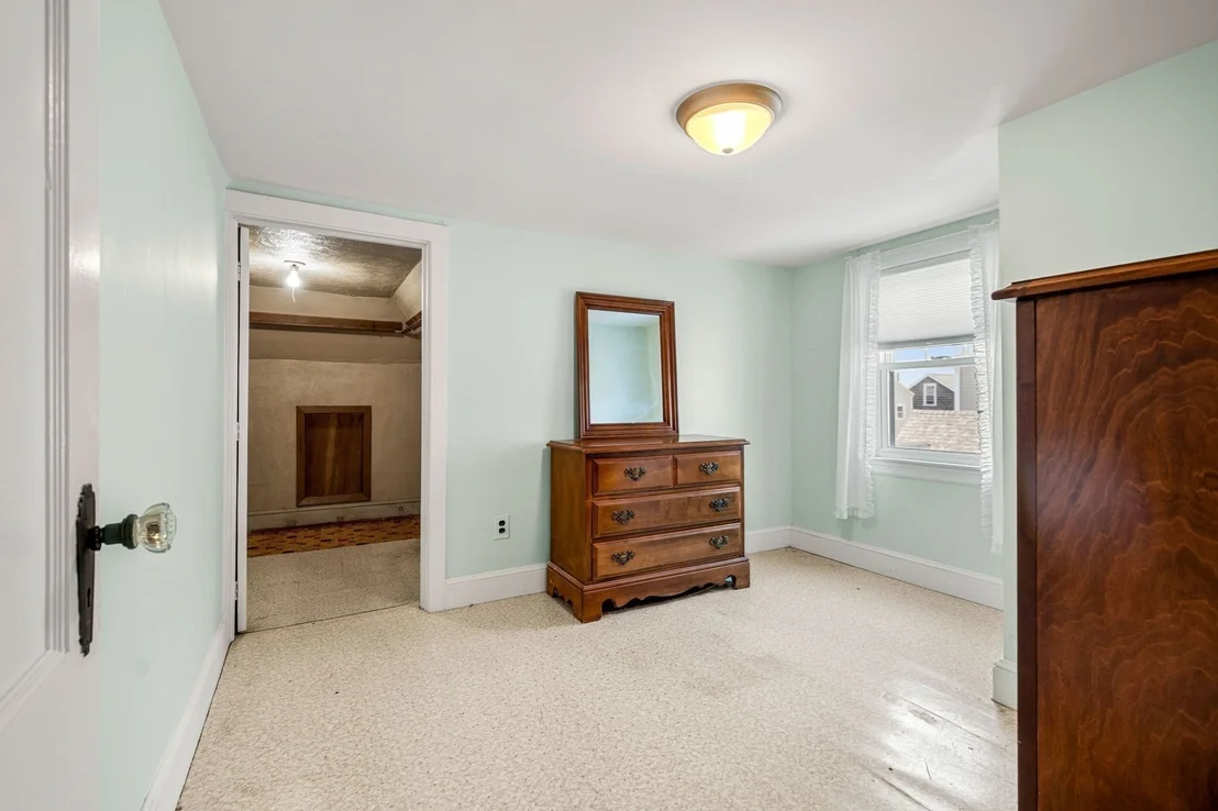 Photo of 1 Lewis Ave