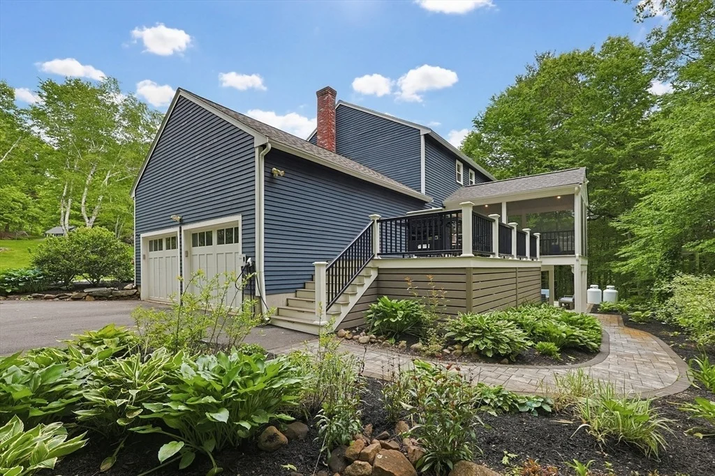 Photo of 1 Leone Ln