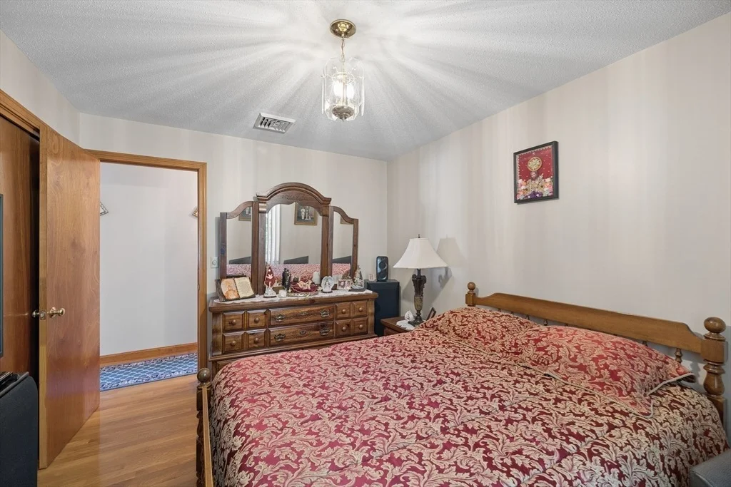 Photo of 1200 Bay St
