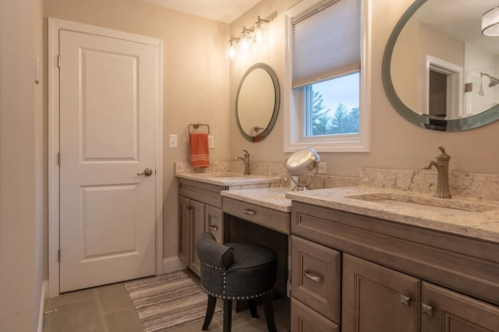 Photo of 237 Woodland Way
