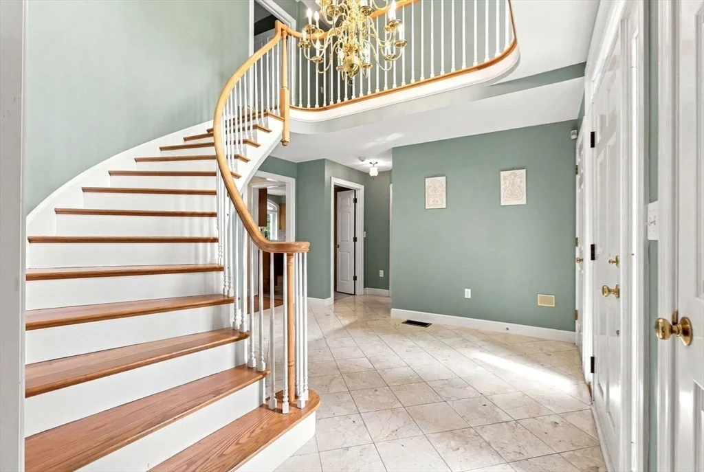 Photo of 3 Hazelwood Cir