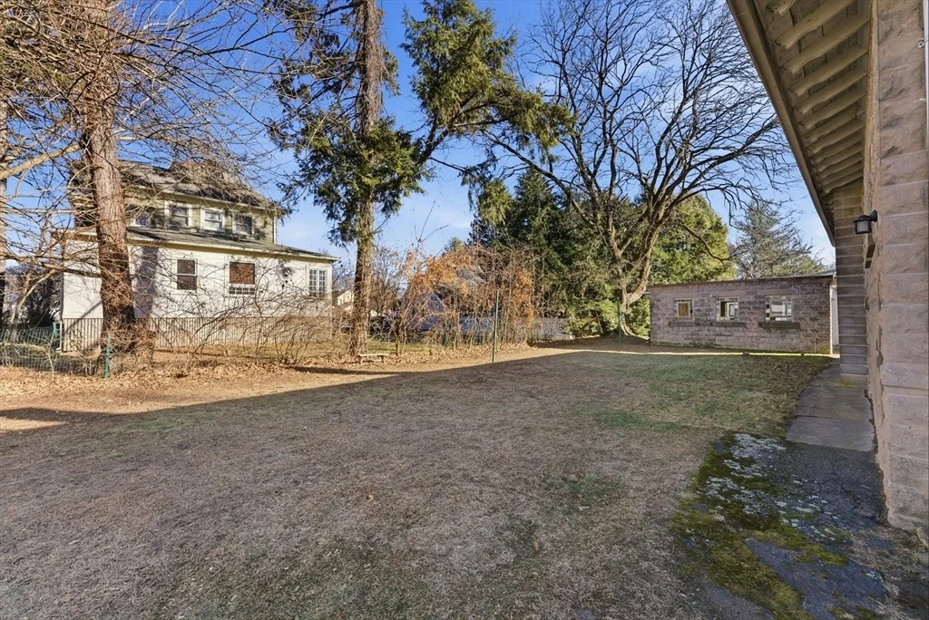 Photo of 18 Cedar St
