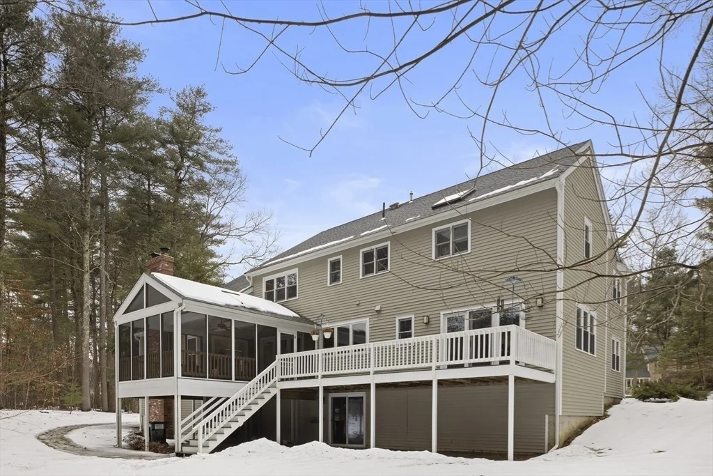 Photo of 15 Laurel Circle