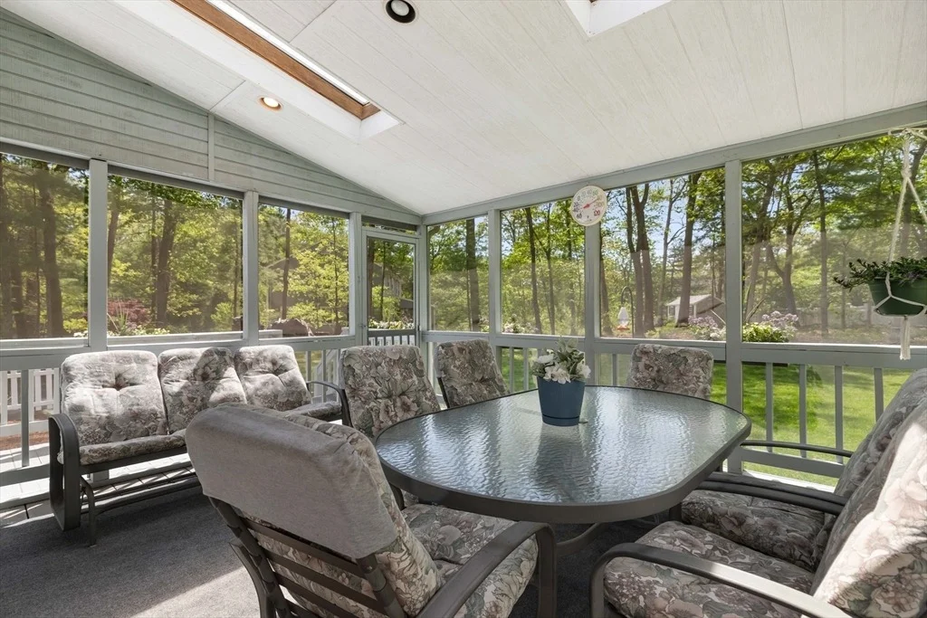 Photo of 10 Barnstable Rd