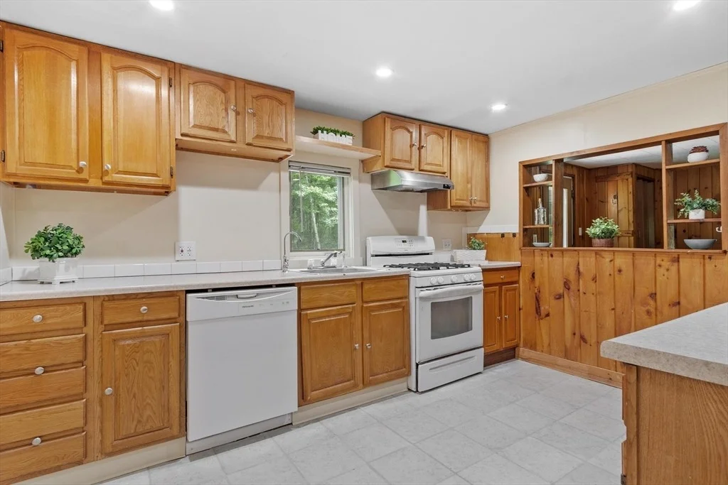 Photo of 42 Fuller Ave