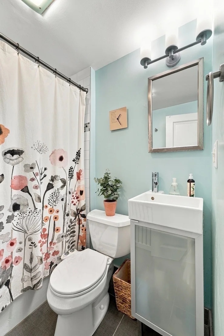 Photo of 54 Joclyn Ave