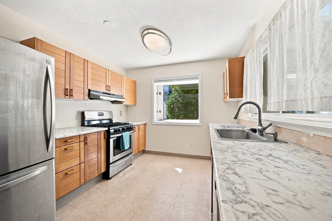 Photo of 40 Lake St.