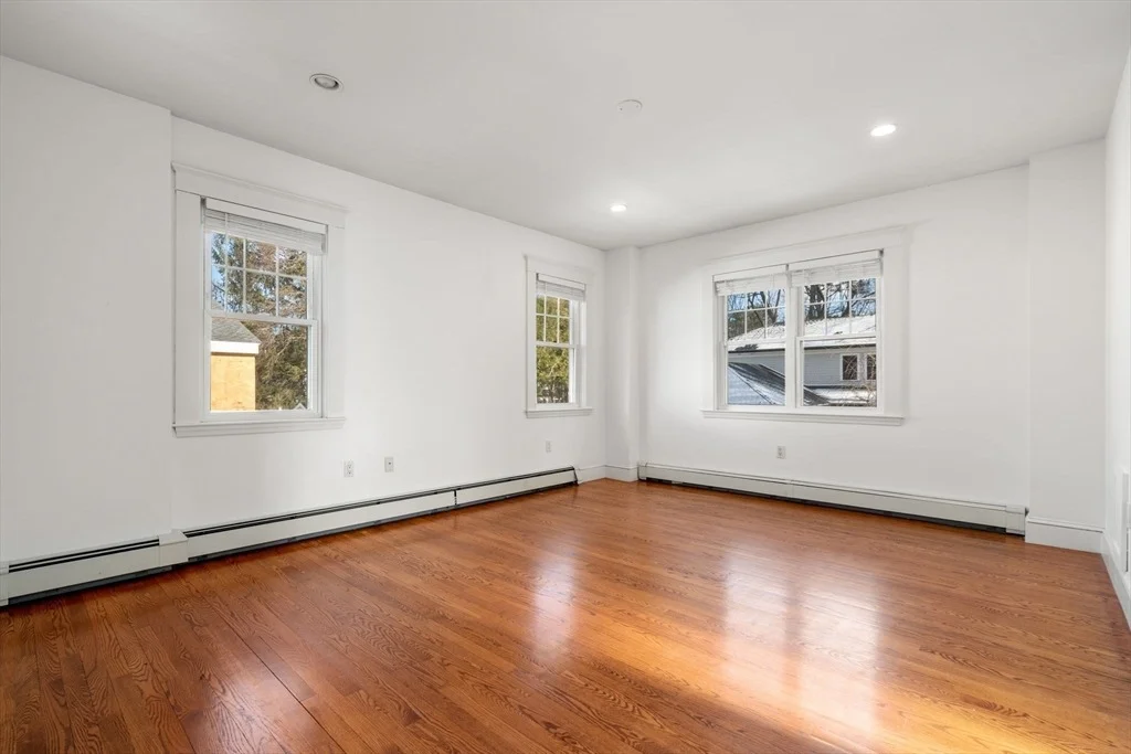 Photo of 16 Intervale Road