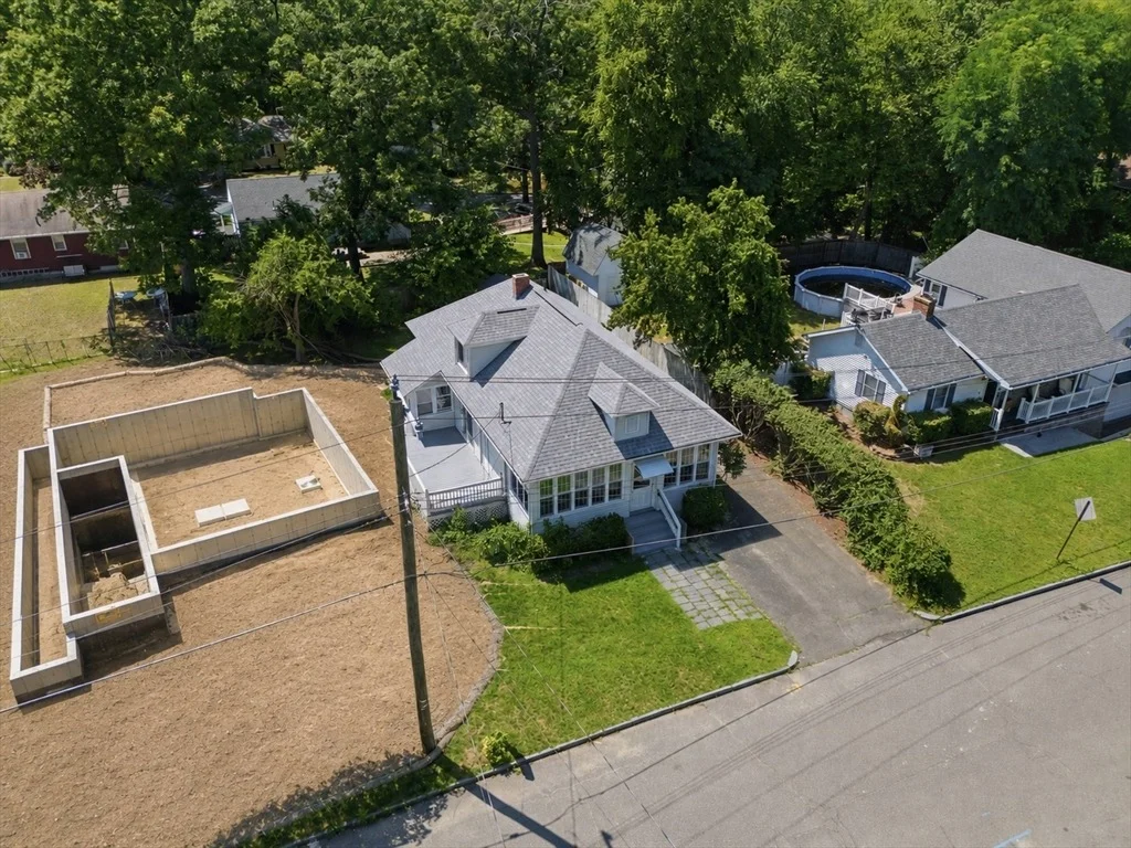 Photo of 60 Barrison St