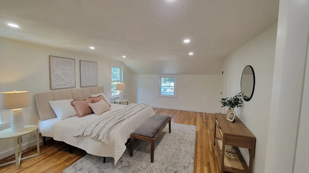 Photo of 99 Paul St