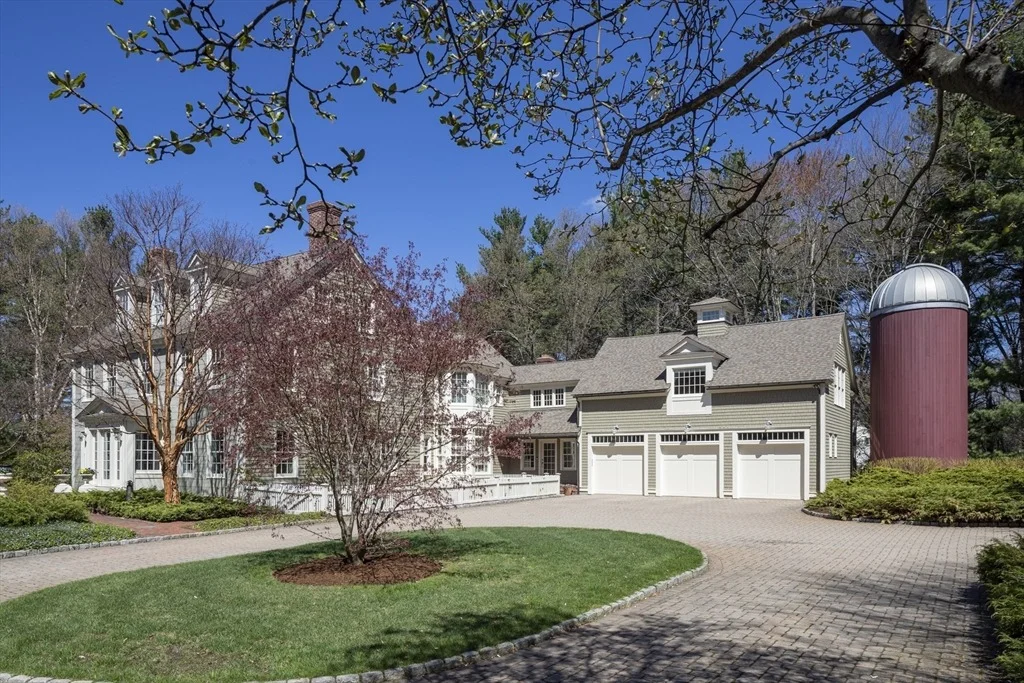 Photo of 43 Oak Hill Road