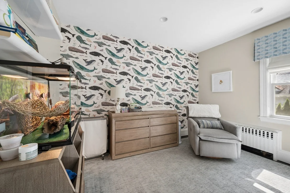 Photo of 1175 Centre St