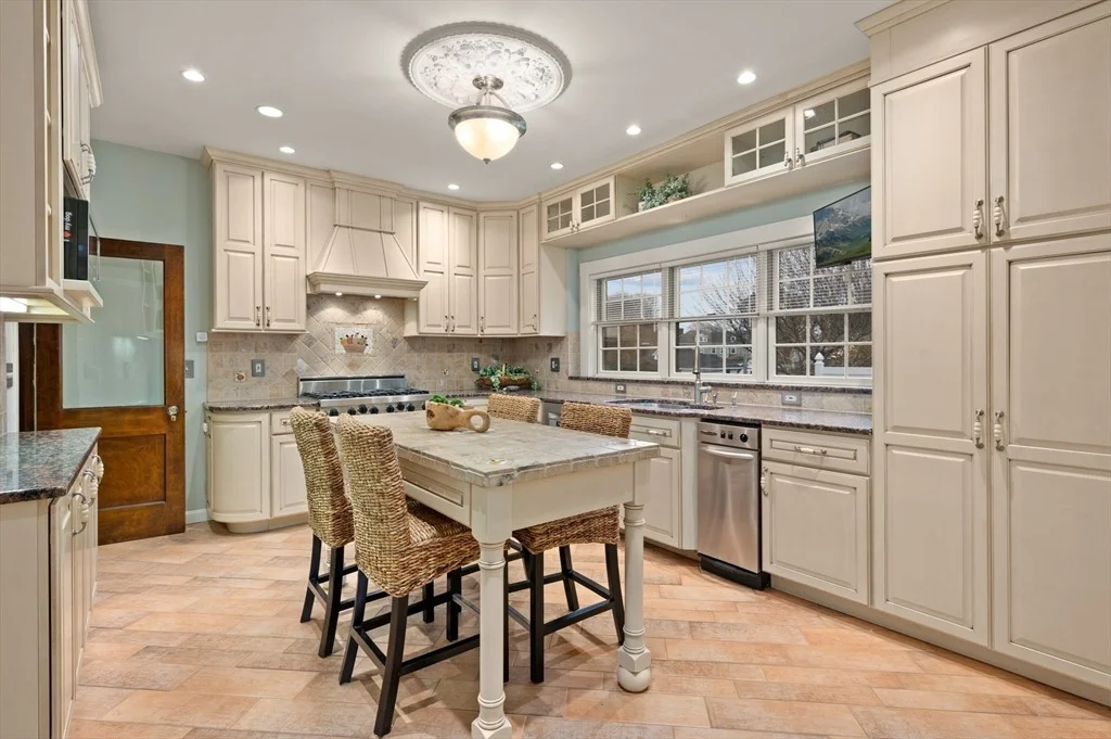 Photo of 90 Prospect St