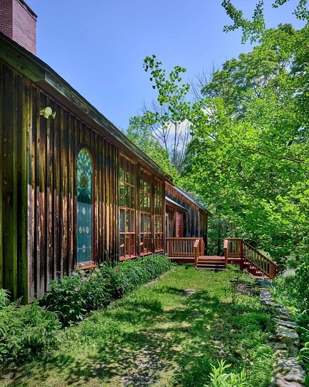 Photo of 102 Chestnut Hill Loop