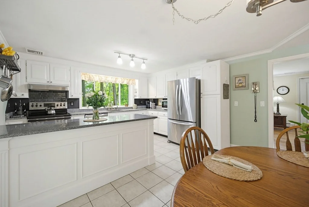 Photo of 77 Oxbow Dr