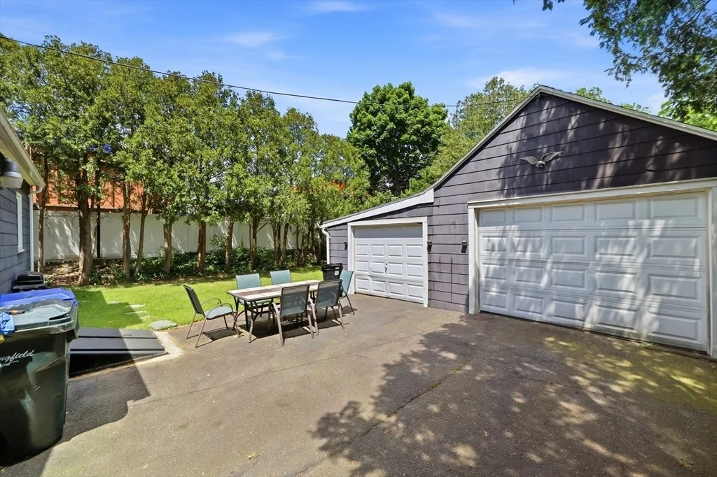 Photo of 15 Lucerne Road