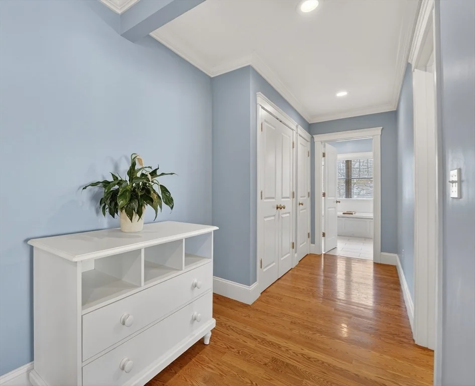 Photo of 176 Melrose Avenue