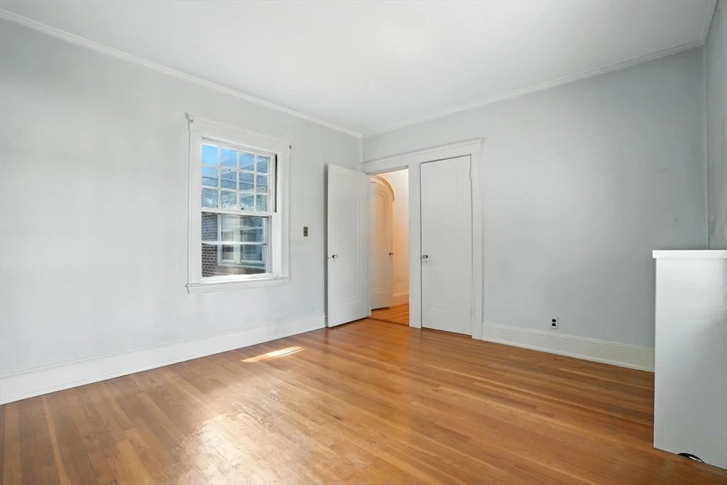 Photo of 22 Stoneleigh Cir