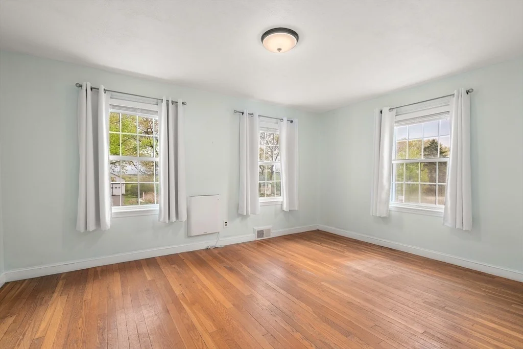 Photo of 39 Pleasant St
