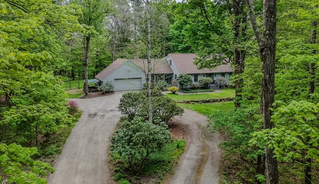 Photo of 591 Kennedy Road