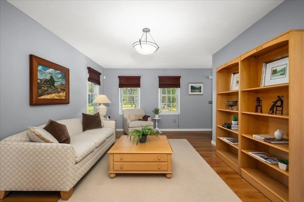 Photo of 9 Hillando Dr
