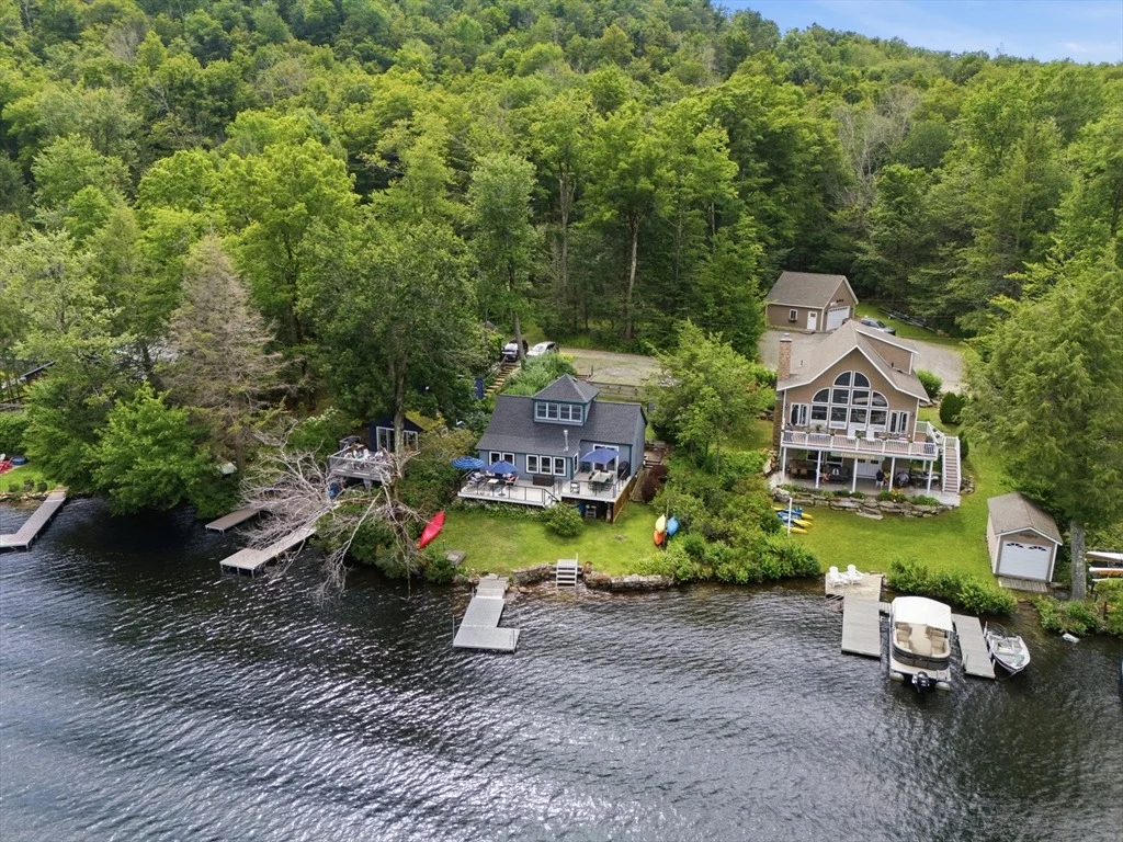 Photo of 279 Old Pond Rd