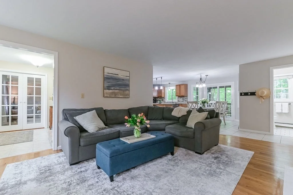 Photo of 15 Emerson Cir