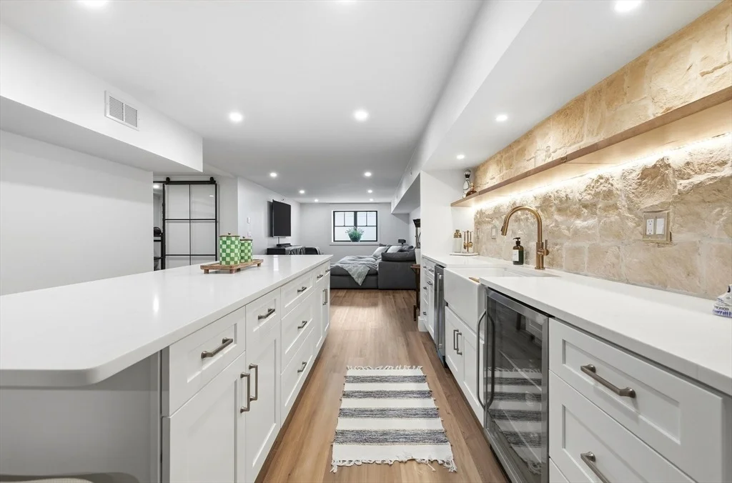 Photo of 112 Middle Rd