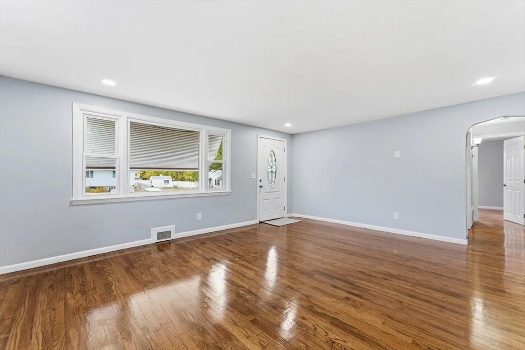 Photo of 123 Beesley Ave