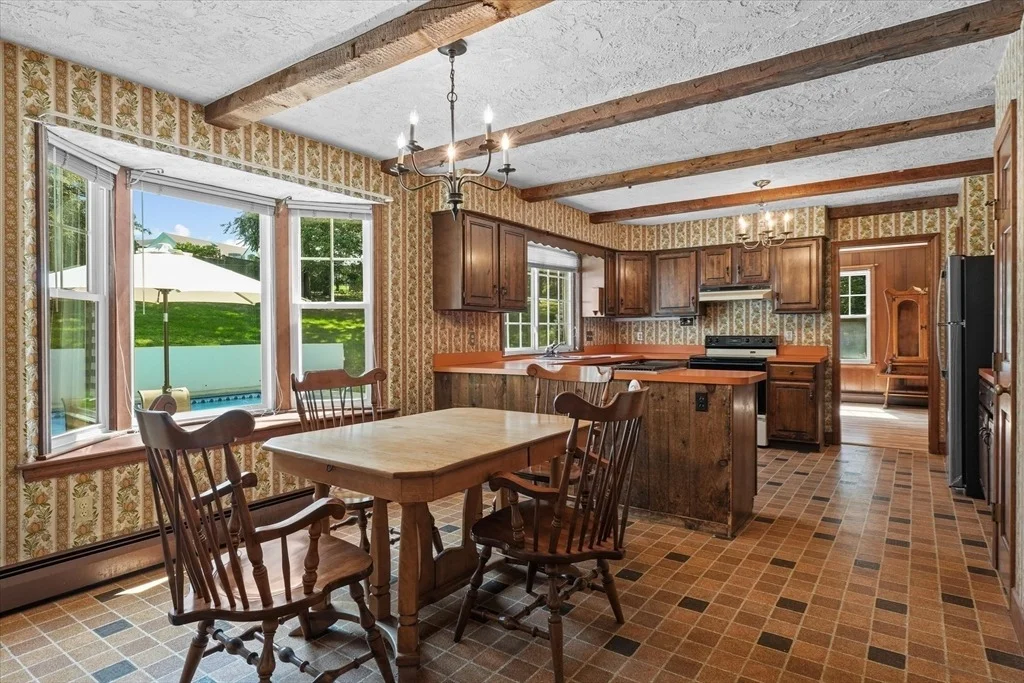 Photo of 85 Rosewood Dr