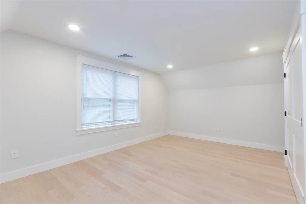 Photo of 5 Lighthouse Ln