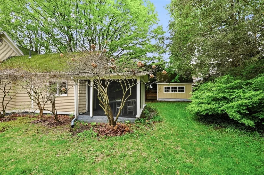 Photo of 106 Chestnut St