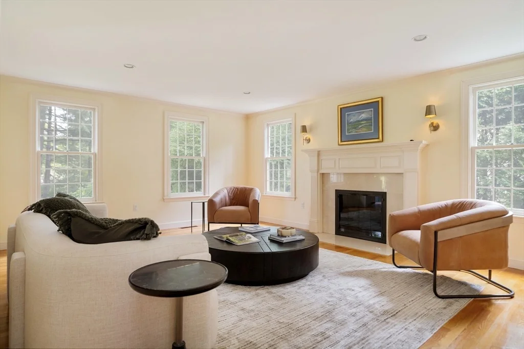 Photo of 38 Fuller Brook Rd
