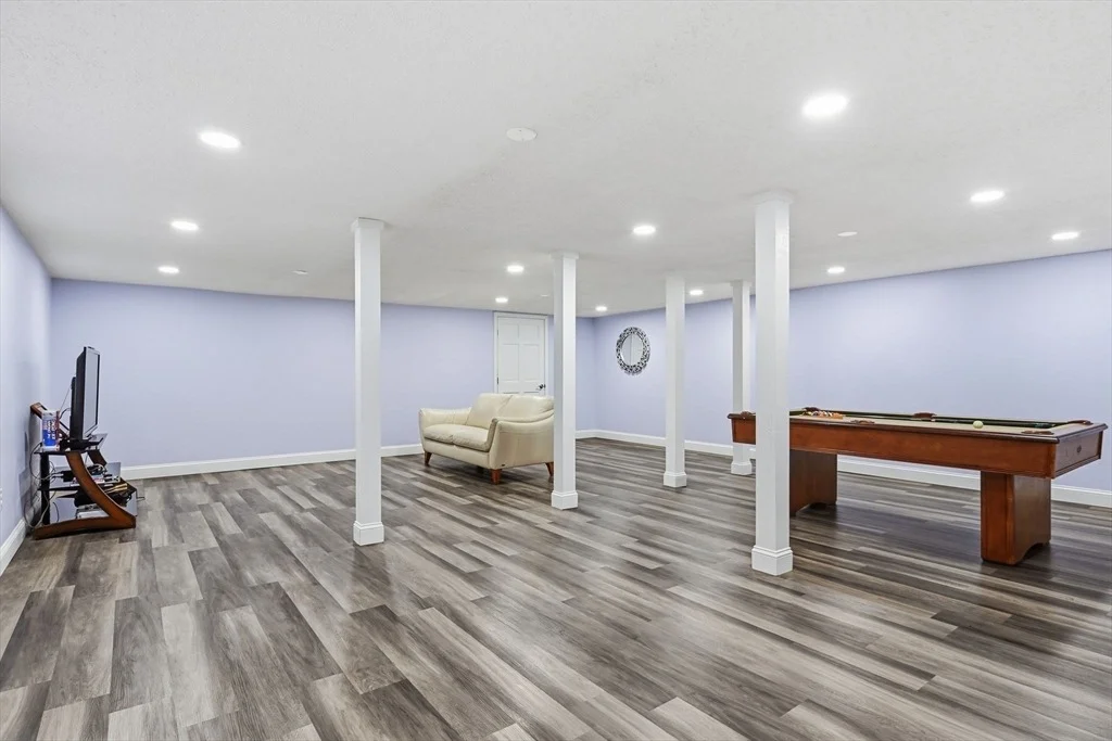 Photo of 20 Raymond Cir