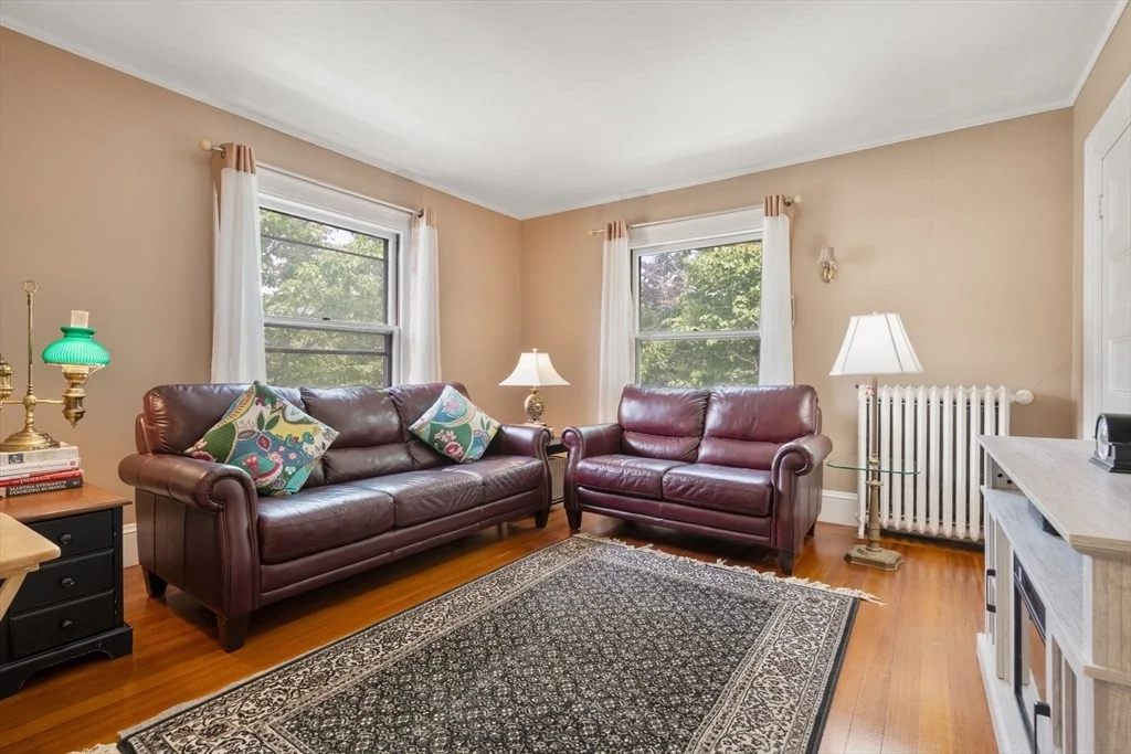 Photo of 43 Bailey Rd