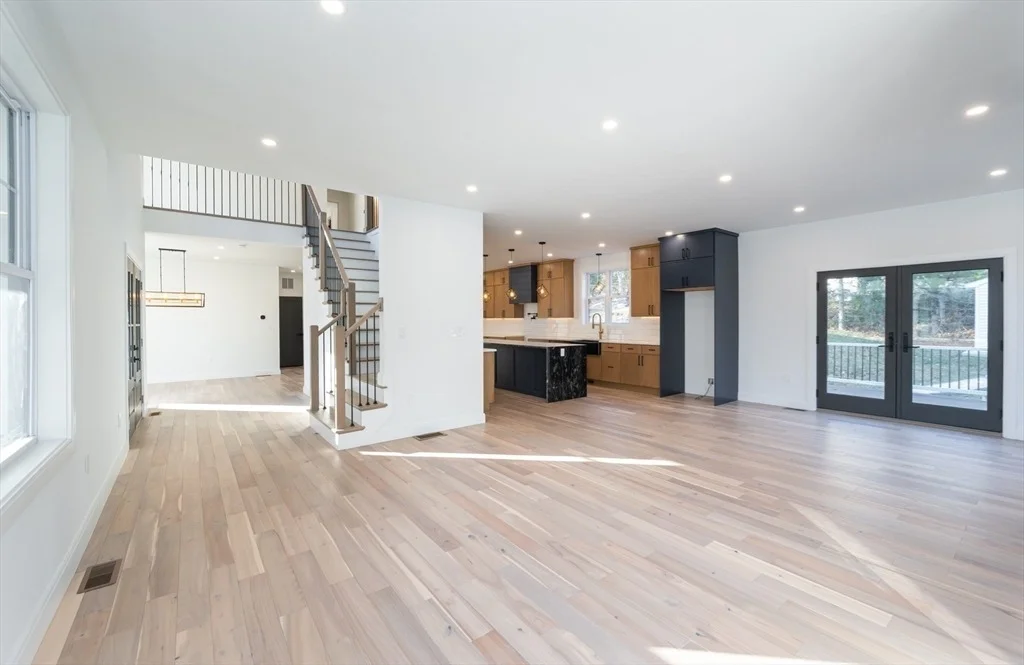 Photo of 2 Spring Meadow Dr