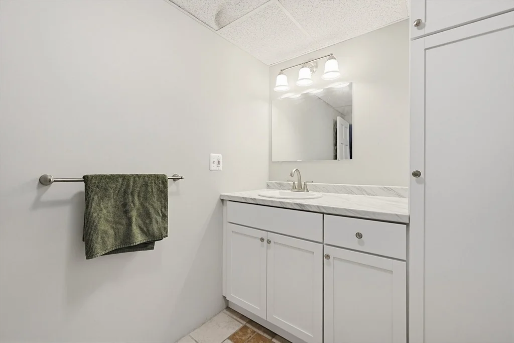 Photo of 37 Roberta Avenue