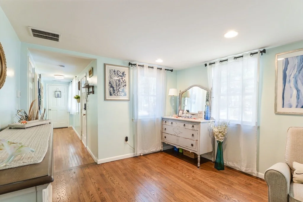 Photo of 74 Degrass Rd