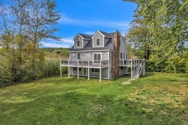 Photo of 35 Holbrook Ave