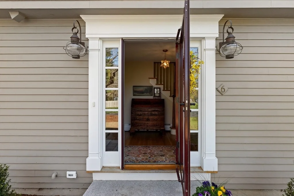 Photo of 6 Audubon Drive
