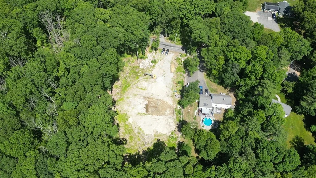 Photo of 24 Conlin Rd