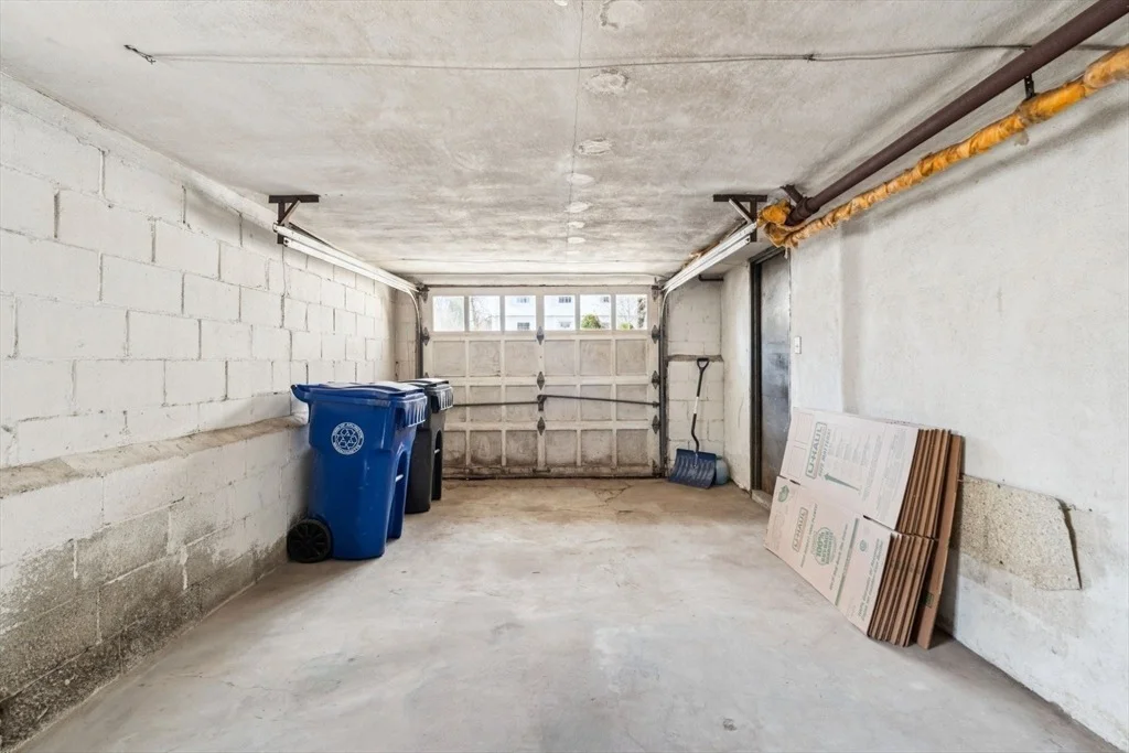 Photo of 160 Cedar Avenue