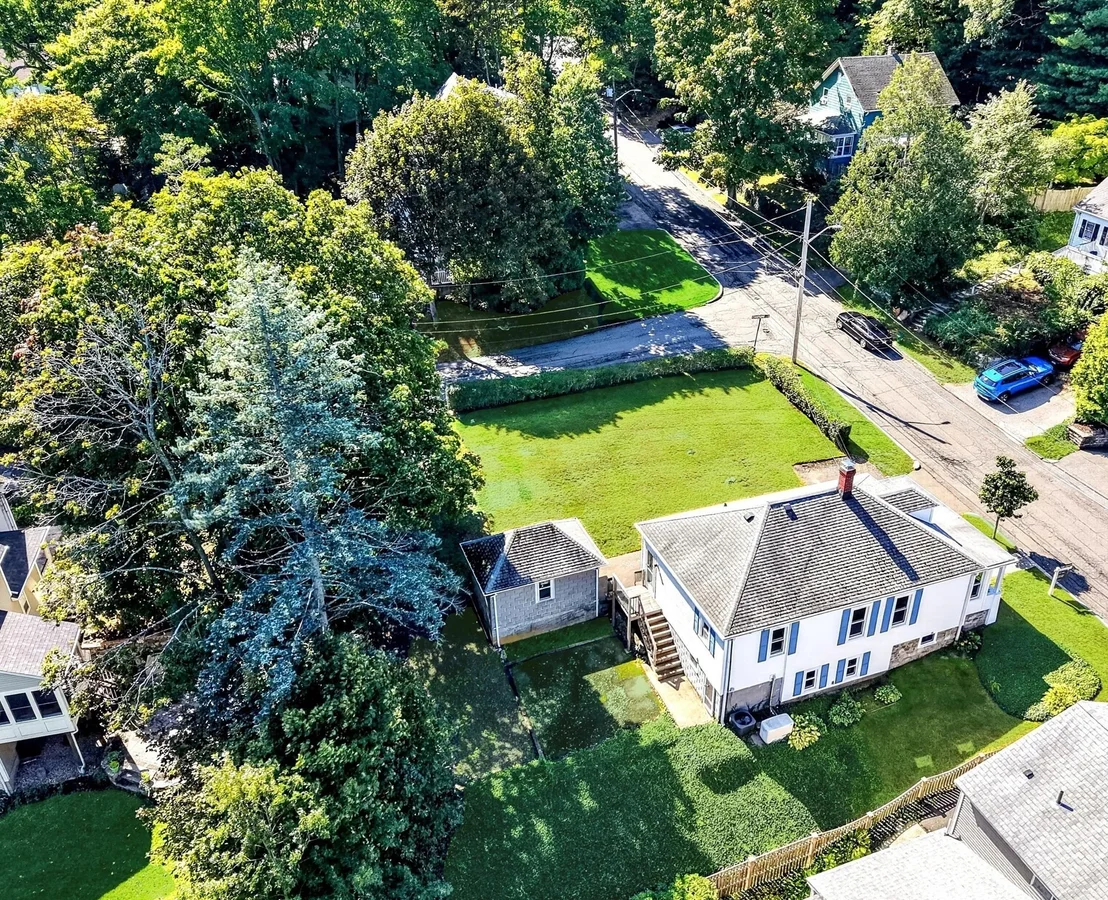 Photo of 83 Beacon Street