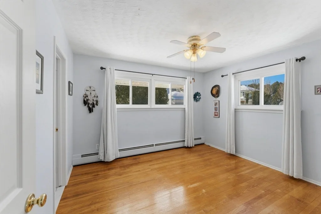 Photo of 93 Blue Bell Rd