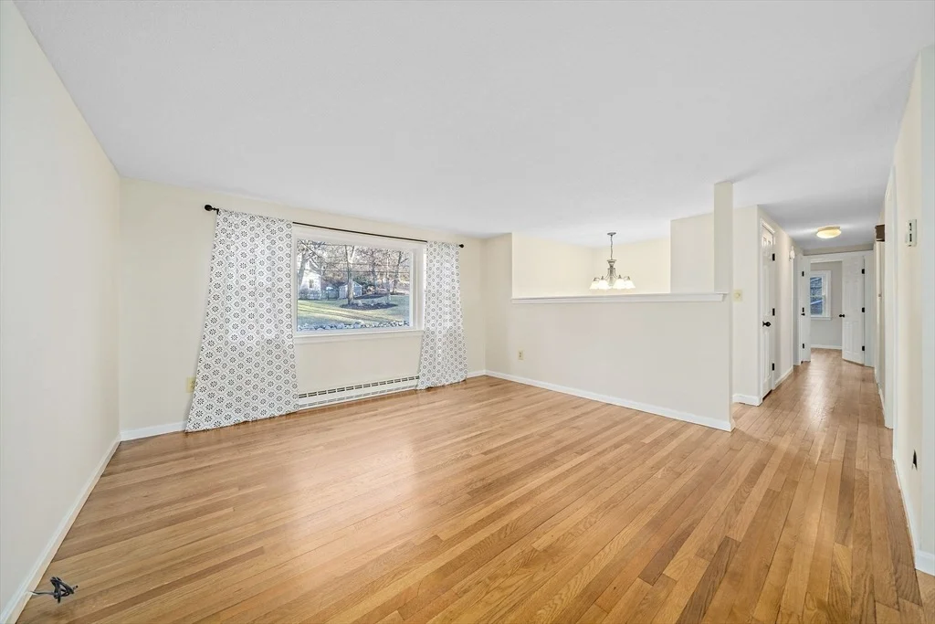 Photo of 38 Winthrop Dr