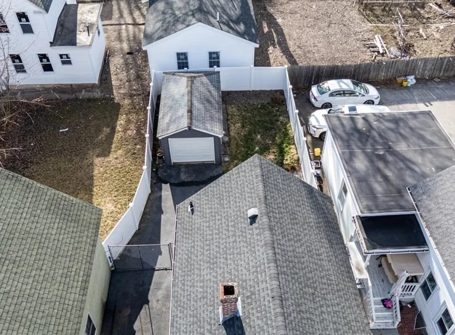 Photo of 725 School St